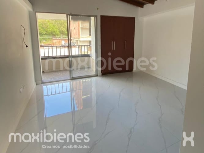 Apartamento de 3 alcobas en arriendo en Belén Fatima, Medellín, 95 m² · foto 5 de 11