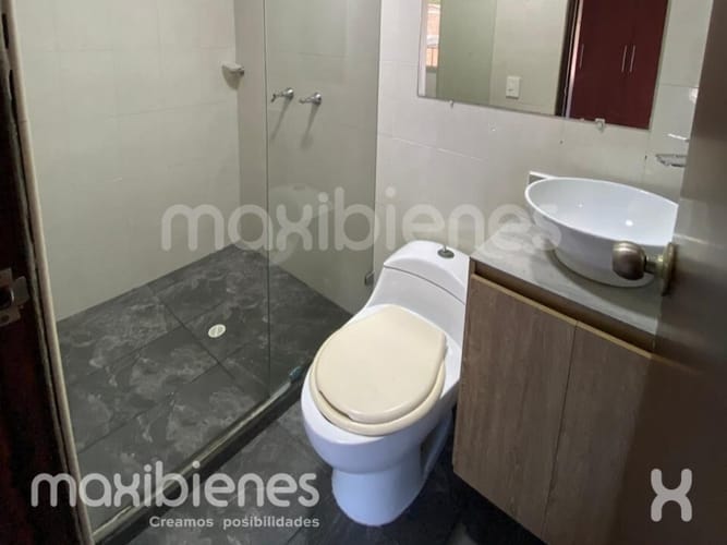Apartamento de 3 alcobas en arriendo en Belén Fatima, Medellín, 95 m² · foto 10 de 11