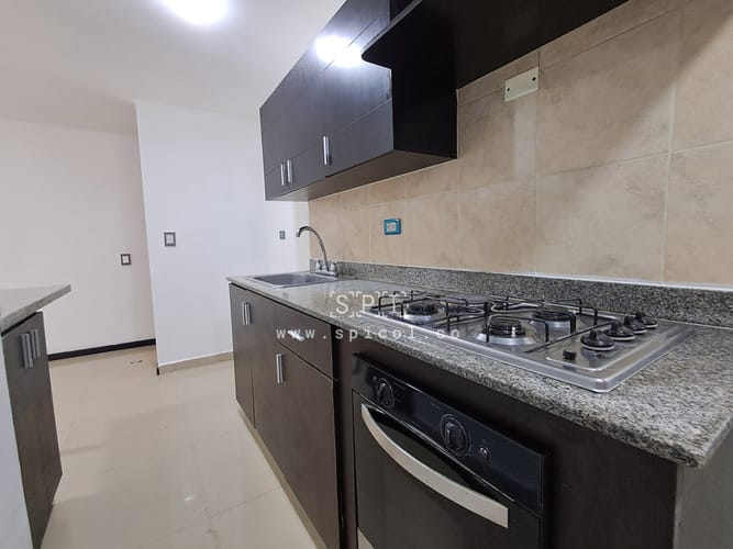 Apartamento de 2 alcobas en arriendo en El Poblado, Medellín, 100 m² · foto 4 de 17