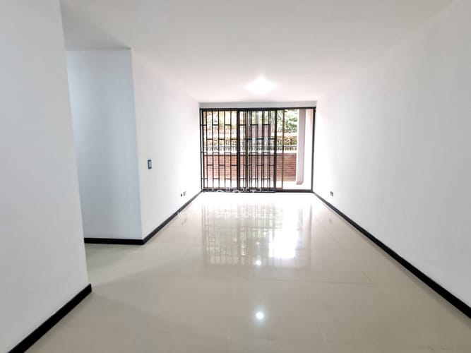 Apartamento de 2 alcobas en arriendo en El Poblado, Medellín, 100 m² · foto 6 de 17