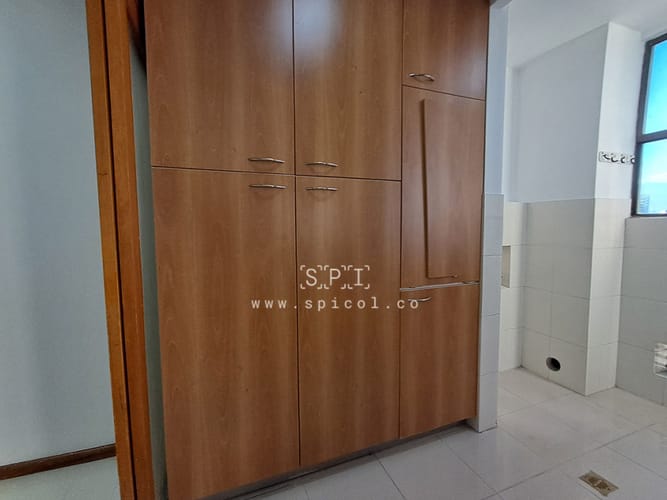 Apartamento de 2 alcobas en arriendo en El Castillo, Medellín, 180 m² · foto 22 de 24