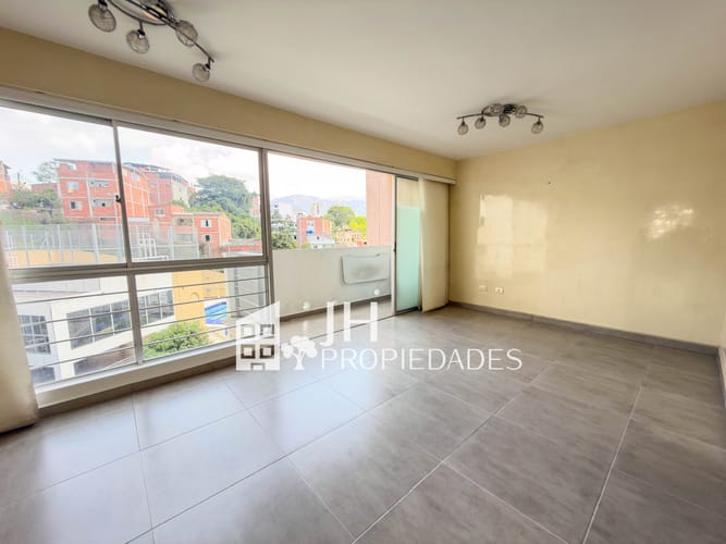 Apartamento de 3 alcobas en venta en Cañaveral, Floridablanca, 76 m² · foto 2 de 18