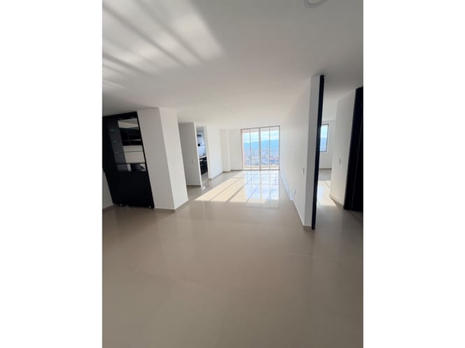 Apartamento de 3 alcobas en venta en San Alonso, Bucaramanga, 86 m² · foto 3 de 15