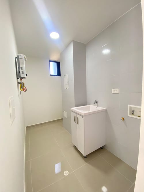 Apartamento de 3 alcobas en arriendo en Anillo Vial, Floridablanca, 97 m² · foto 7 de 24