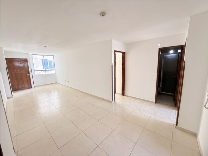 Apartamento de 2 alcobas en venta en Centro, Bucaramanga, 68 m² · foto 2 de 11