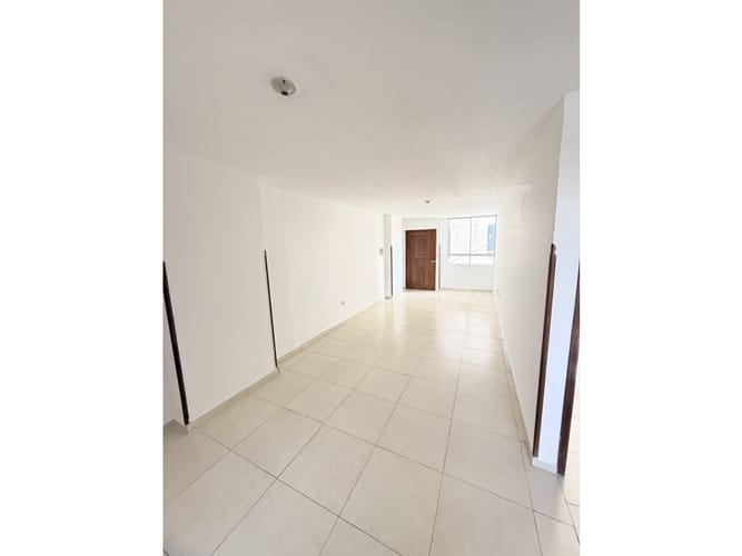 Apartamento de 2 alcobas en venta en Centro, Bucaramanga, 68 m² · foto 3 de 11