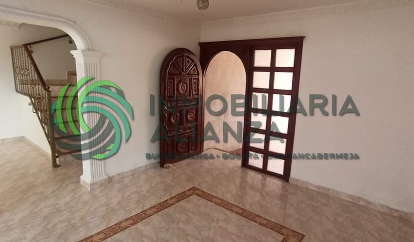 Casa de 4 alcobas en venta en Palmeras Del Cacique, Bucaramanga, 160 m² · foto 4 de 24