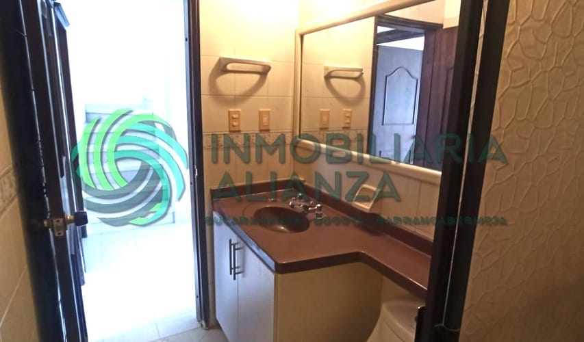 Casa de 4 alcobas en venta en Palmeras Del Cacique, Bucaramanga, 160 m² · foto 16 de 24