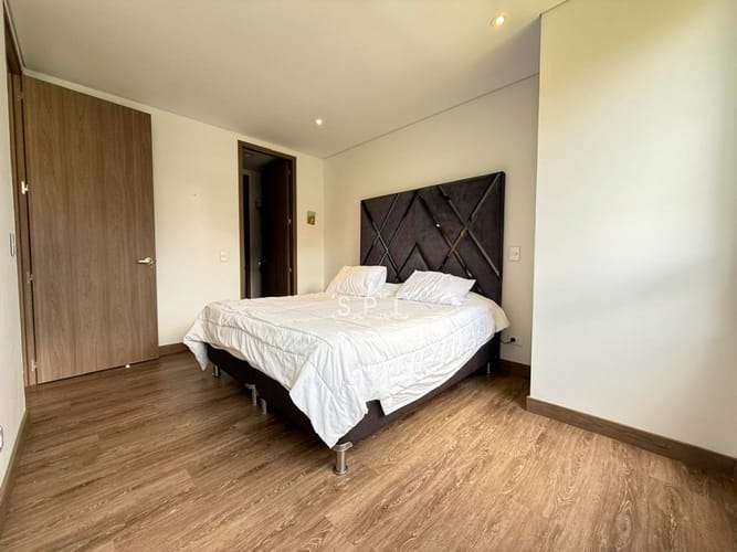 Apartamento de 2 alcobas en arriendo en Los Balsos, Medellín, 94 m² · foto 13 de 20
