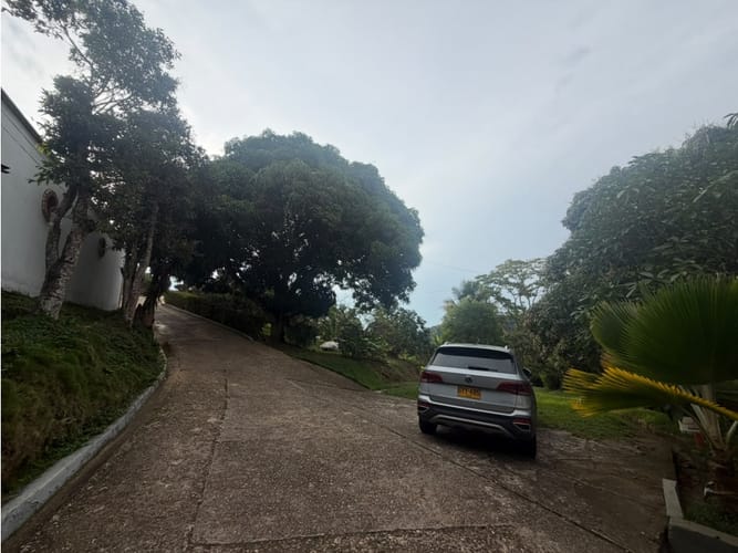 Lote en venta en Lagos Del Cacique, Bucaramanga, 11000 m² · foto 11 de 18