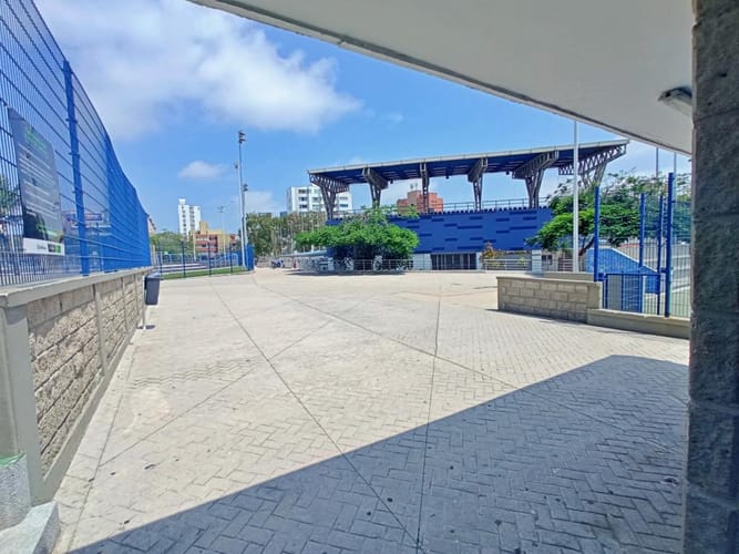 Local en arriendo en Altos De Riomar, Barranquilla, 12 m² · foto 4 de 11