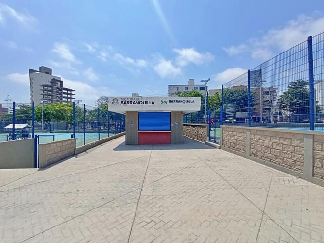 Local en arriendo en Altos De Riomar, Barranquilla, 12 m² · foto 5 de 11