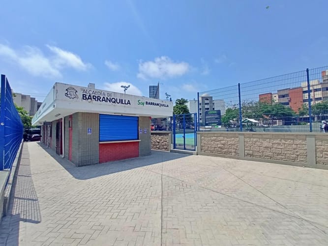 Local en arriendo en Altos De Riomar, Barranquilla, 12 m² · foto 7 de 11