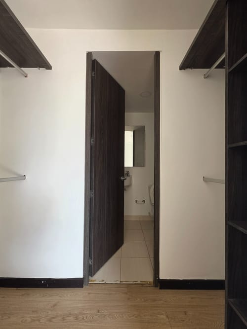 Apartamento de 3 alcobas en venta en Suba Salitre, Bogotá, 65 m² · foto 12 de 23