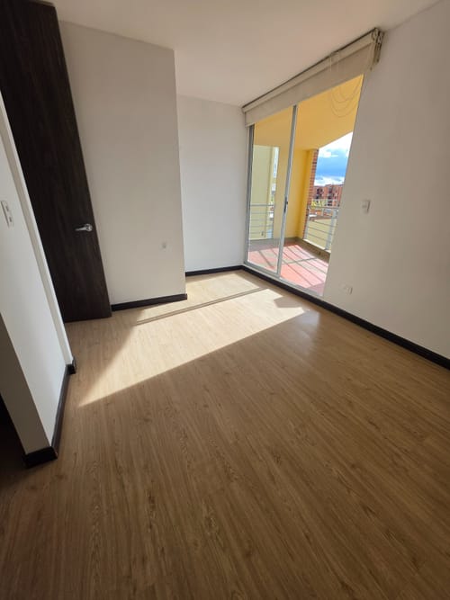 Apartamento de 3 alcobas en venta en Suba Salitre, Bogotá, 65 m² · foto 9 de 23