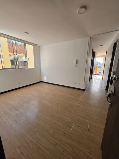 Apartamento de 3 alcobas en venta en Suba Salitre, Bogotá, 65 m² · foto 4 de 23