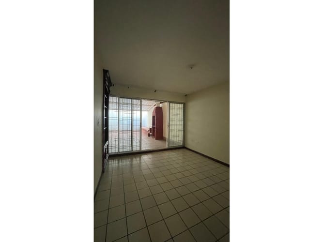 Casa de 3 alcobas en venta en Granjas De Provenza, Bucaramanga, 250 m² · foto 9 de 16