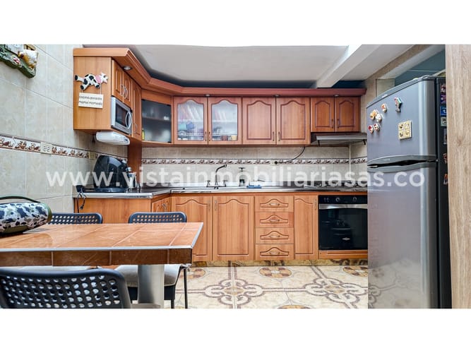 Casa de 3 alcobas en venta en Los Alcazares, Manizales, 210 m² · foto 7 de 24