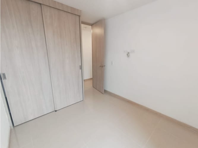 Apartamento de 3 alcobas en arriendo en La Navarra, Bello, 68 m² · foto 8 de 17