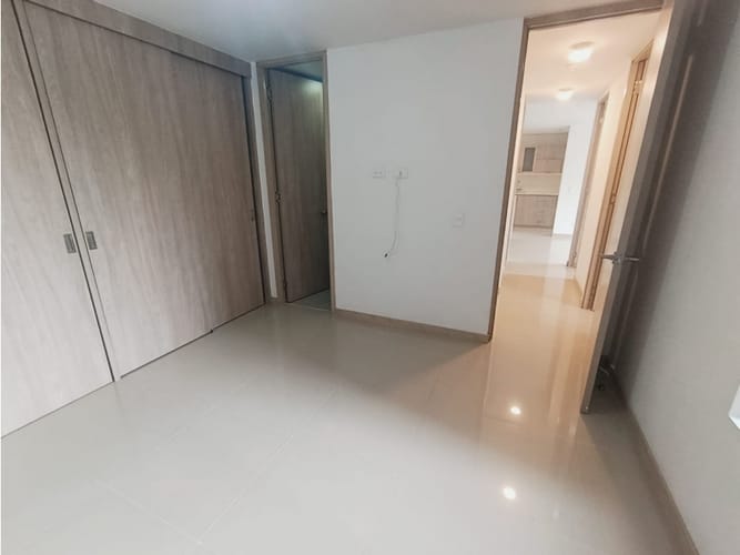 Apartamento de 3 alcobas en arriendo en La Navarra, Bello, 68 m² · foto 12 de 17