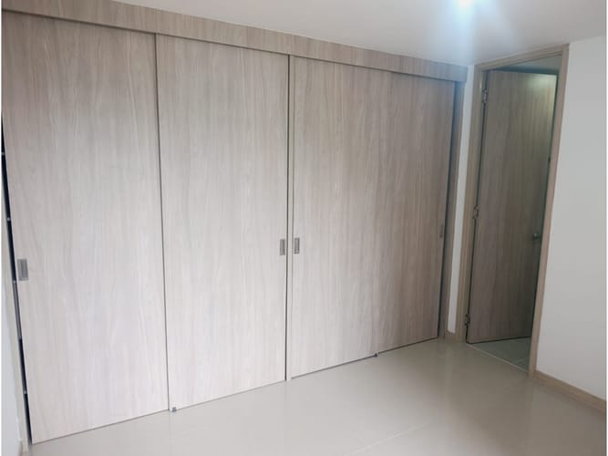 Apartamento de 3 alcobas en arriendo en La Navarra, Bello, 68 m² · foto 13 de 17