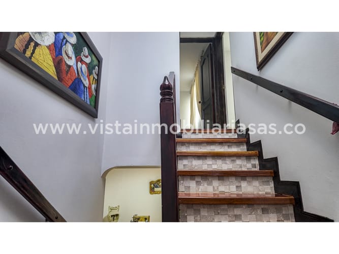 Casa de 3 alcobas en venta en Los Alcazares, Manizales, 210 m² · foto 12 de 24