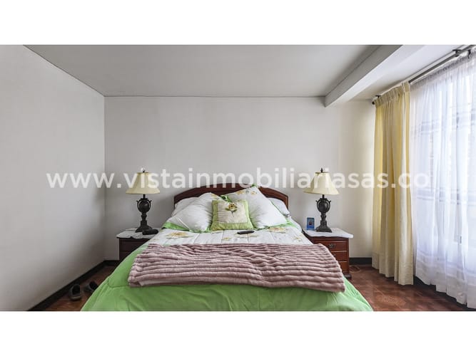 Casa de 3 alcobas en venta en Los Alcazares, Manizales, 210 m² · foto 14 de 24