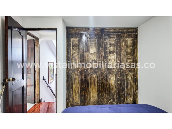 Casa de 3 alcobas en venta en Los Alcazares, Manizales, 210 m² · foto 16 de 24