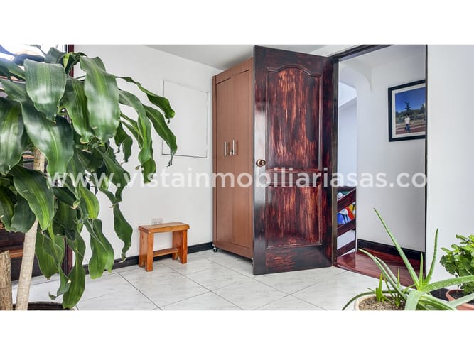 Casa de 3 alcobas en venta en Los Alcazares, Manizales, 210 m² · foto 19 de 24