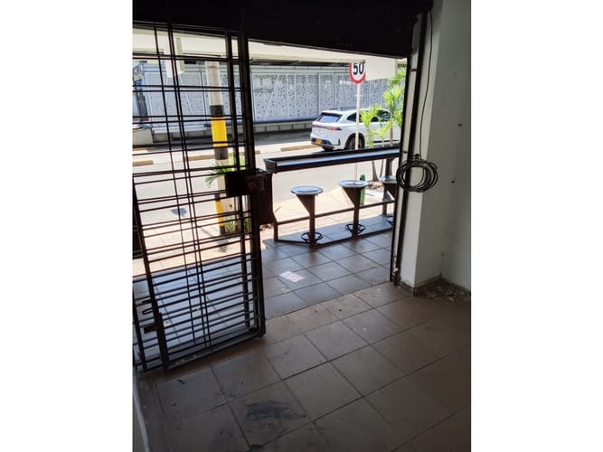 Local en arriendo en Belén Rosales, Medellín, 13 m² · foto 6 de 24