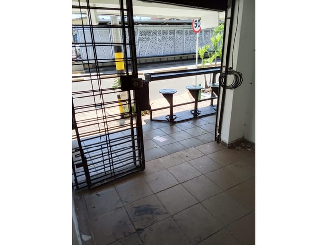 Local en arriendo en Belén Rosales, Medellín, 13 m² · foto 8 de 24
