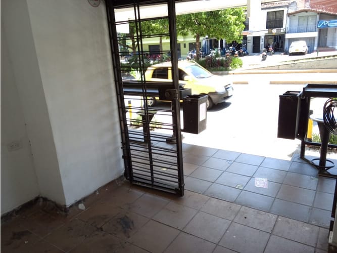 Local en arriendo en Belén Rosales, Medellín, 13 m² · foto 10 de 24