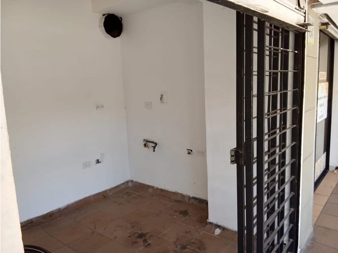Local en arriendo en Belén Rosales, Medellín, 13 m² · foto 17 de 24