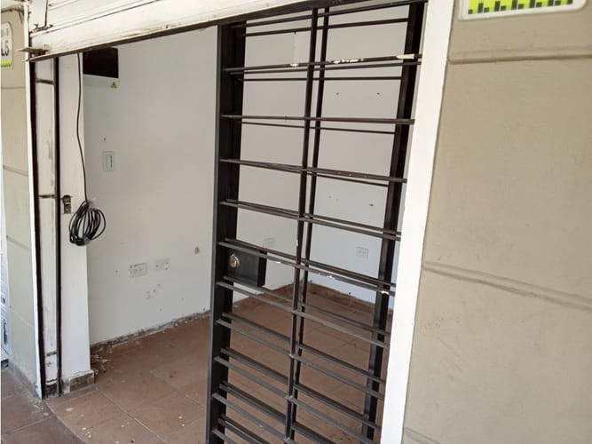 Local en arriendo en Belén Rosales, Medellín, 13 m² · foto 21 de 24
