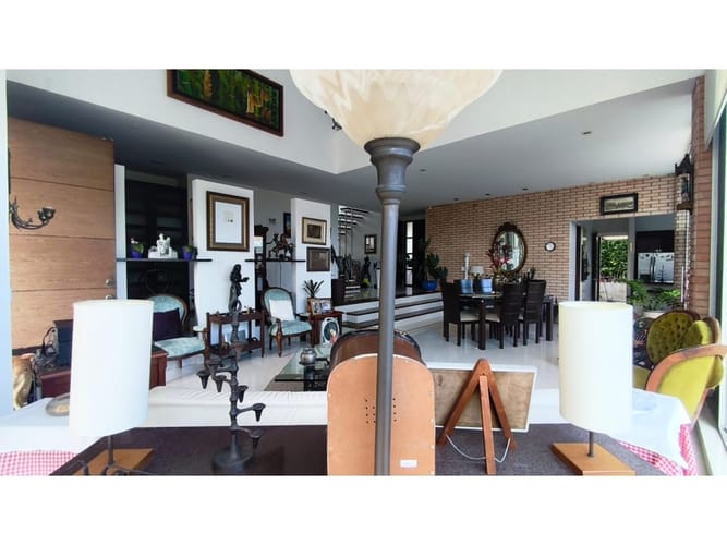 Casa de 7 alcobas en venta en Pueblito Cafetero, Pereira, 545 m² · foto 4 de 24