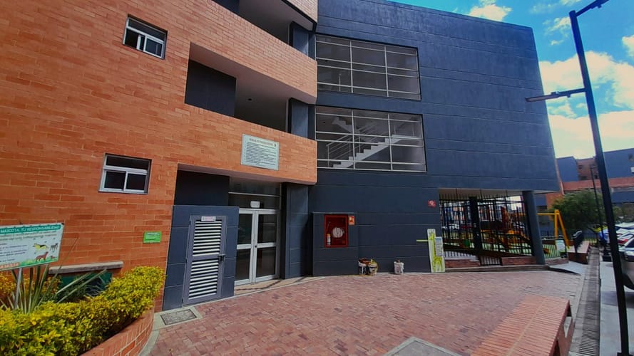 Apartamento de 3 alcobas en venta en El Tintal, Bogotá, 55 m² · foto 4 de 24