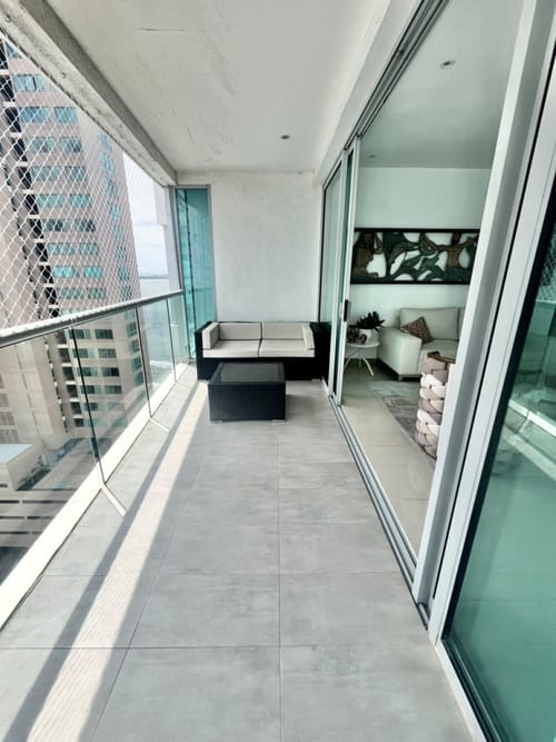 Apartamento de 2 alcobas en venta en Castillogrande, Cartagena, 122 m² · foto 3 de 24