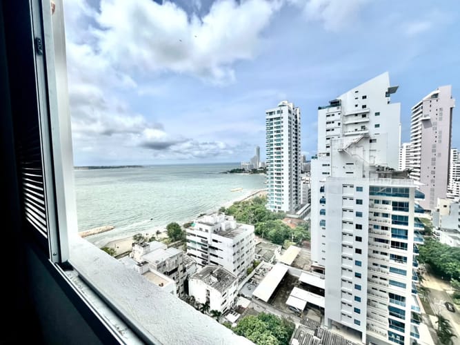 Apartamento de 2 alcobas en venta en Castillogrande, Cartagena, 122 m² · foto 4 de 24