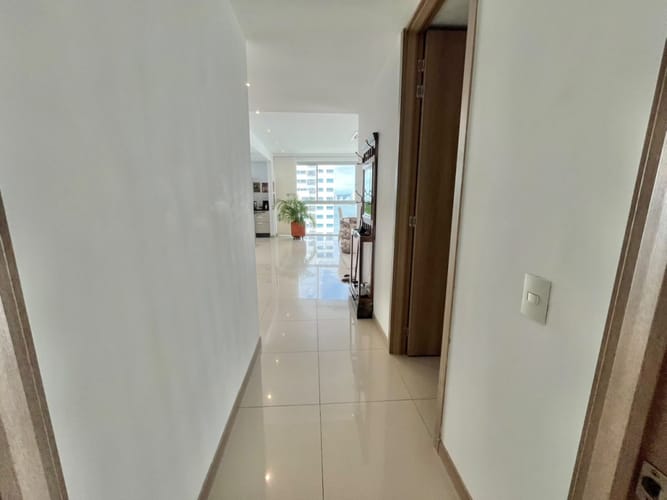 Apartamento de 2 alcobas en venta en Castillogrande, Cartagena, 122 m² · foto 10 de 24