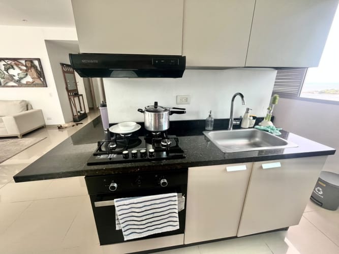 Apartamento de 2 alcobas en venta en Castillogrande, Cartagena, 122 m² · foto 11 de 24