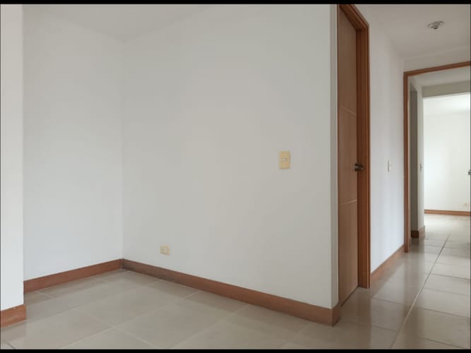 Apartamento de 3 alcobas en arriendo en Tres Esquinas, Sabaneta, 70 m² · foto 6 de 19