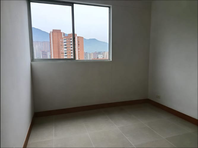 Apartamento de 3 alcobas en arriendo en Tres Esquinas, Sabaneta, 70 m² · foto 7 de 19