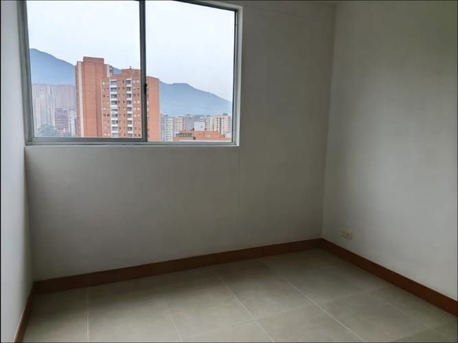 Apartamento de 3 alcobas en arriendo en Tres Esquinas, Sabaneta, 70 m² · foto 9 de 19