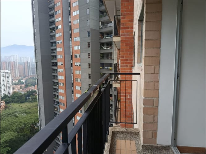 Apartamento de 3 alcobas en arriendo en Tres Esquinas, Sabaneta, 70 m² · foto 19 de 19