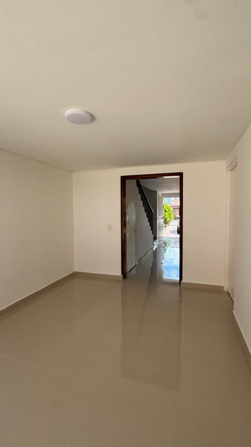Casa de 4 alcobas en arriendo en Nuevo Country, Bogotá, 213 m² · foto 16 de 24