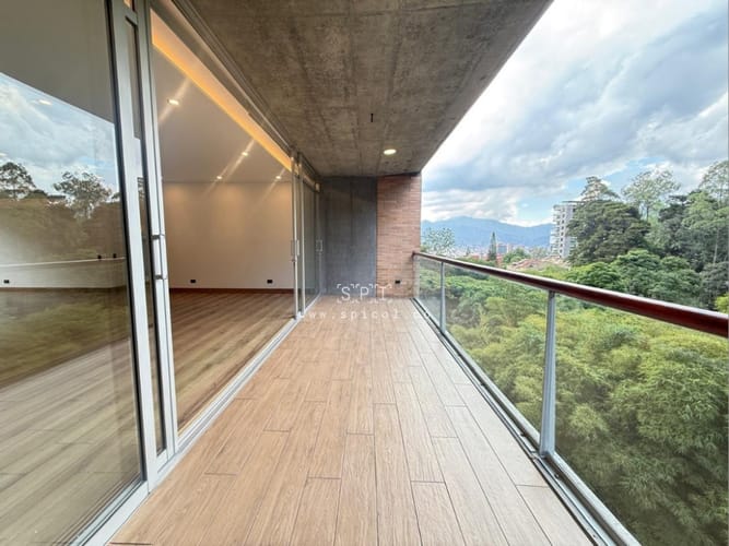 Apartamento de 3 alcobas en arriendo en Las Lomas, Medellín, 280 m² · foto 5 de 22
