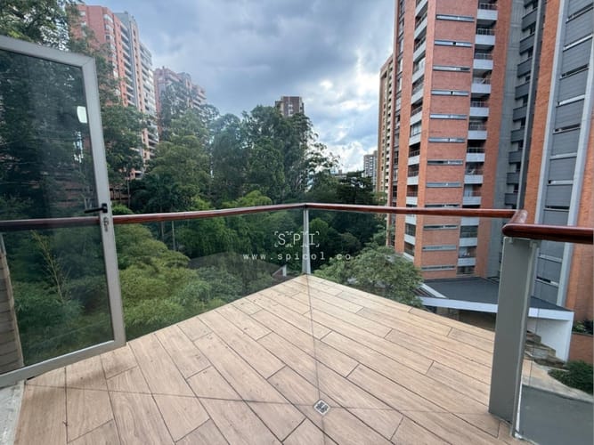 Apartamento de 3 alcobas en arriendo en Las Lomas, Medellín, 280 m² · foto 15 de 22