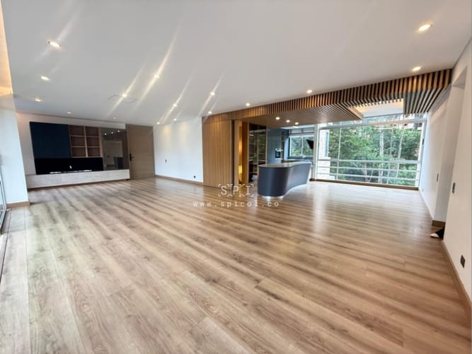 Apartamento de 3 alcobas en arriendo en Las Lomas, Medellín, 280 m² · foto 19 de 22