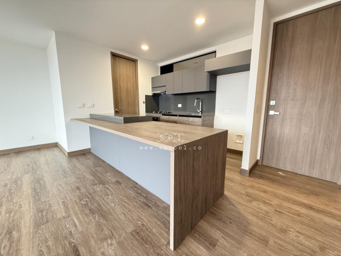 Apartamento de 2 alcobas en arriendo en Los Balsos, Medellín, 105 m² · foto 8 de 24