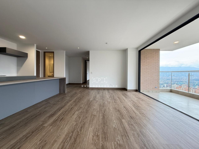 Apartamento de 2 alcobas en arriendo en Los Balsos, Medellín, 105 m² · foto 9 de 24